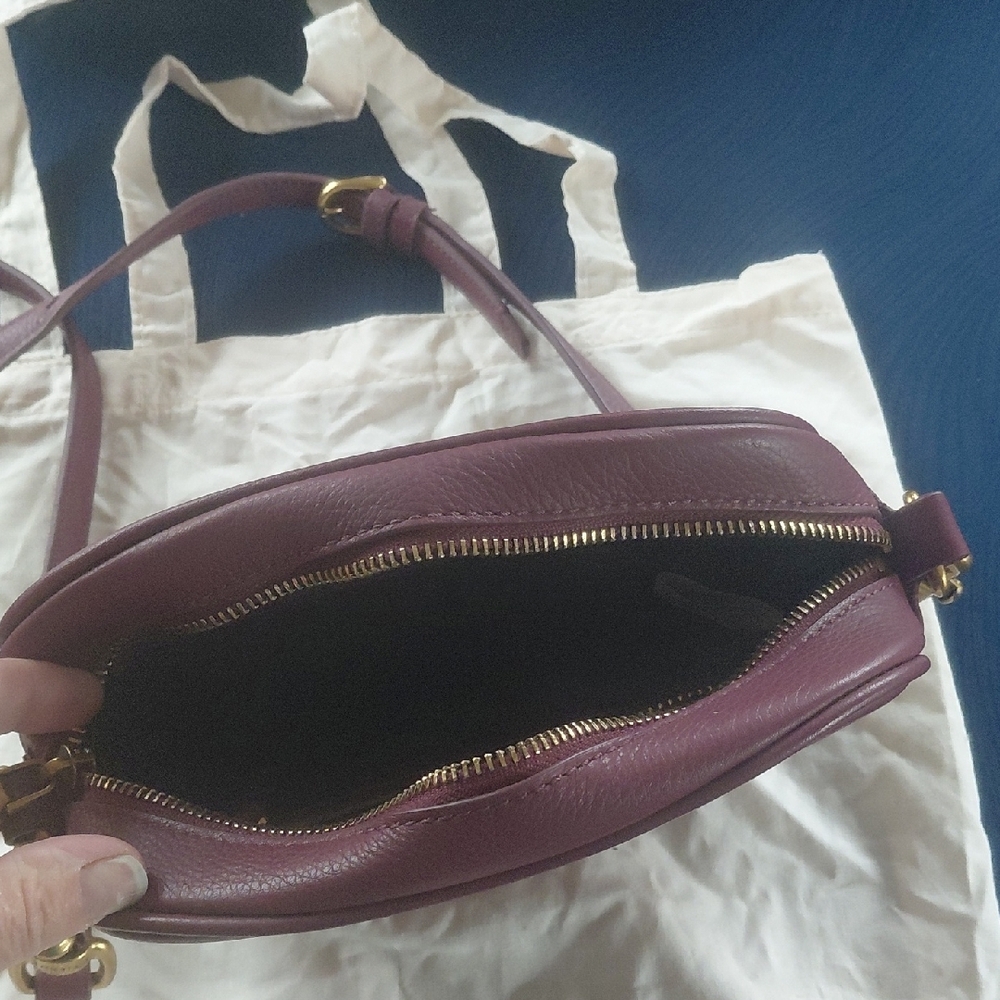 Etienne Aigner Wine Crossbody Bag - Picture 3 of 3
